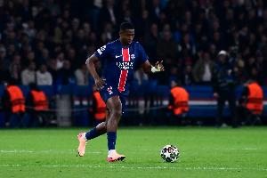 4500万真的值❗23岁帕乔关键封堵拯救巴黎，德甲仅踢一年巴黎豪购