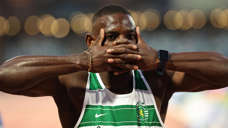 半岛体育官网-短跑名将埃斯梅模仿哲凯赖什庆祝：我不会辜负这个动作的意义