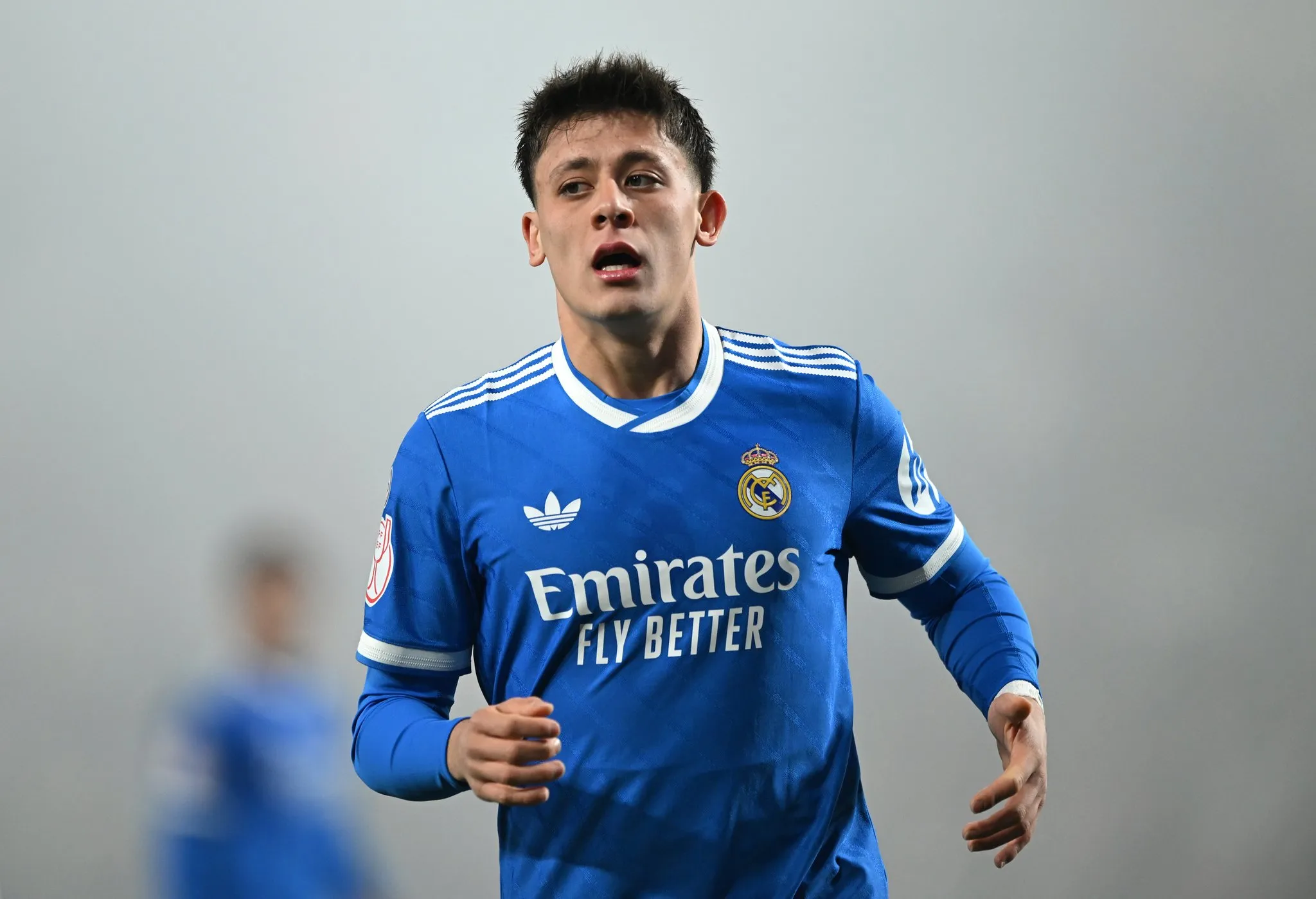 半岛体育-ESPN：阿森纳密切关注皇马中场居莱尔，但采取行动或要夏窗