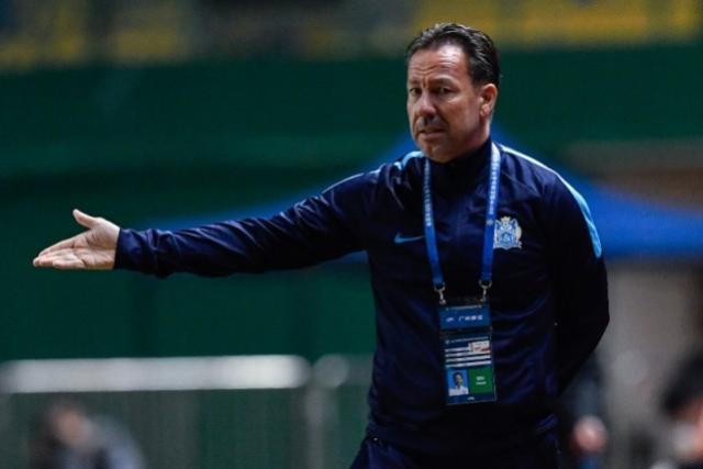 半岛体育网址-范加斯特：球队表现很顽强 防守还可做得更好